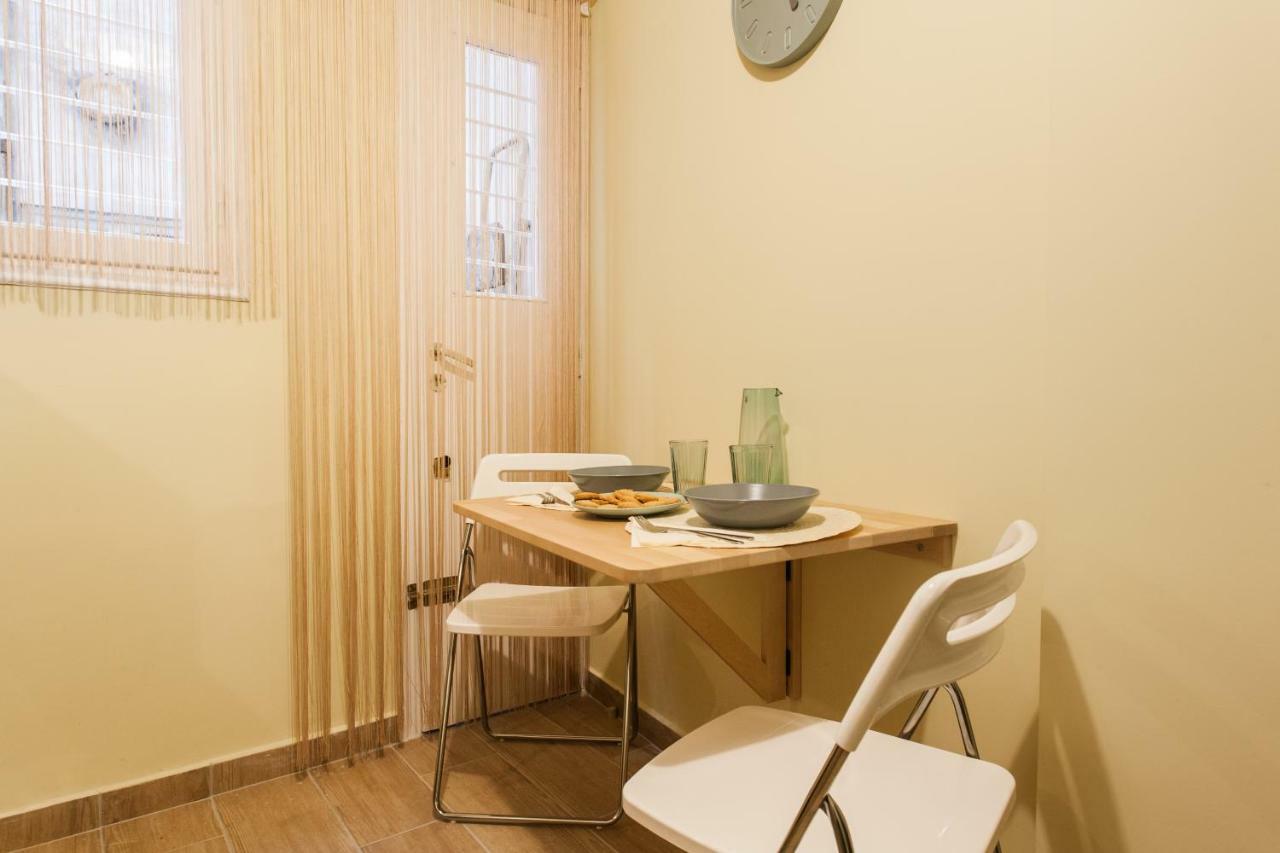 Private Central View Rooms In Apartment Near To Acropolis Metro Station Athen Exterior foto