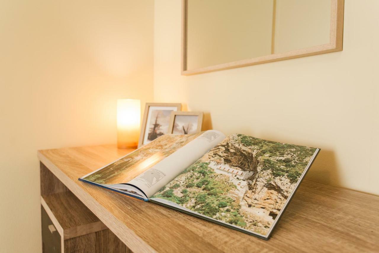 Private Central View Rooms In Apartment Near To Acropolis Metro Station Athen Exterior foto