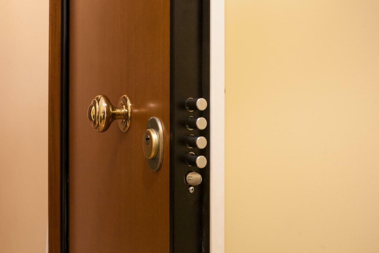 Private Central View Rooms In Apartment Near To Acropolis Metro Station Athen Exterior foto